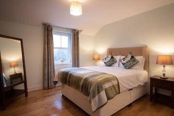 Фото номера Дом с 3 спальнями Дома для отпуска Salmons Leap Sneem Village Kerry г. Сним 15