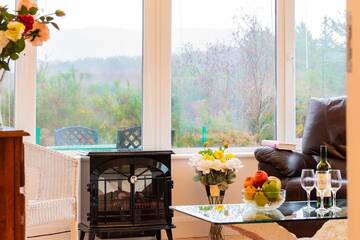 Фото номера Дом с 3 спальнями Дома для отпуска Salmons Leap Sneem Village Kerry г. Сним 14
