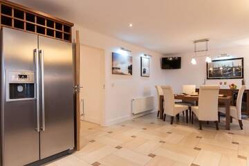 Фото номера Дом с 3 спальнями Дома для отпуска Salmons Leap Sneem Village Kerry г. Сним 9