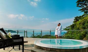 Фото номера Двухместный номер с 1 кроватью и видом на горы Отель Parknasilla Resort &amp; Spa г. Сним 8